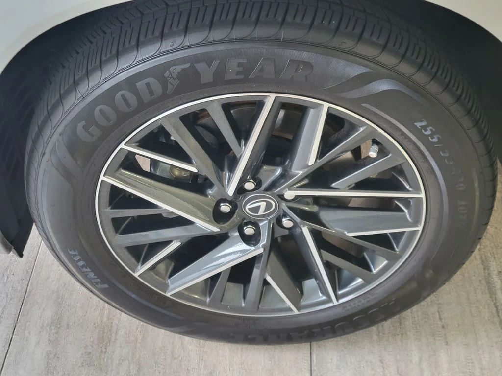 Certified Used 2025 CELESTIAL SILVER Lexus 350 Premium image 9