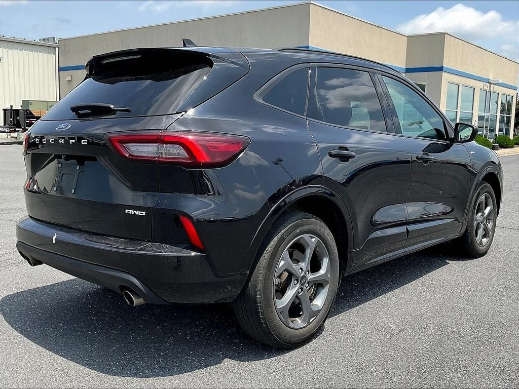 Certified Used 2024 Black Ford ST-Line image 4