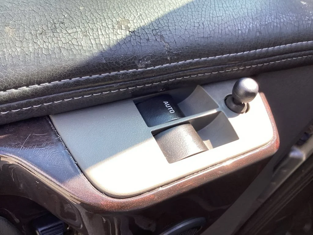 Used 2013 PURE SILVER METALLIC GMC Upfitter image 29