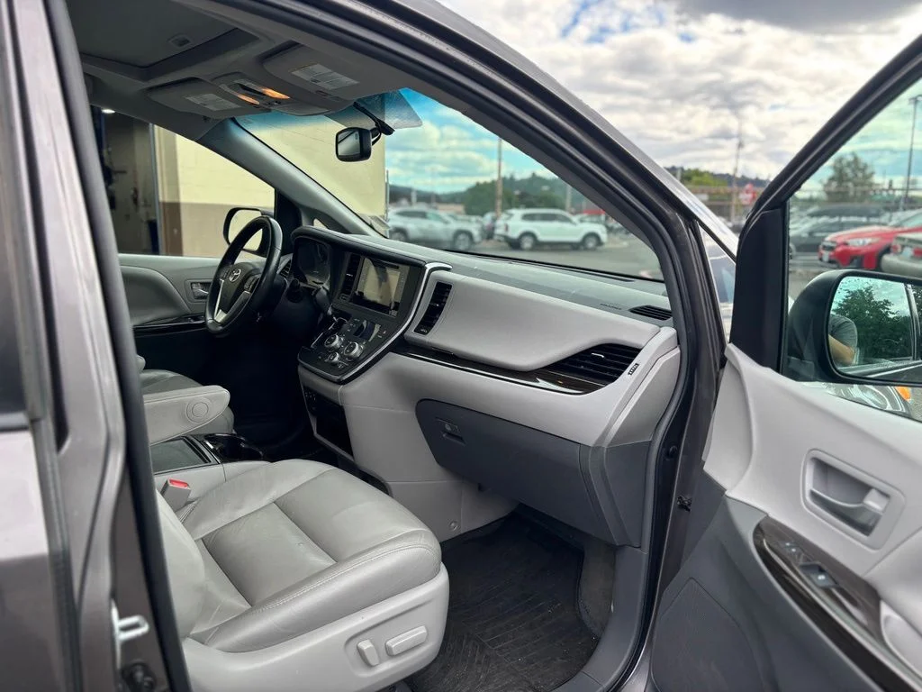 Used 2017 Predawn Gray Mica Toyota XLE image 15