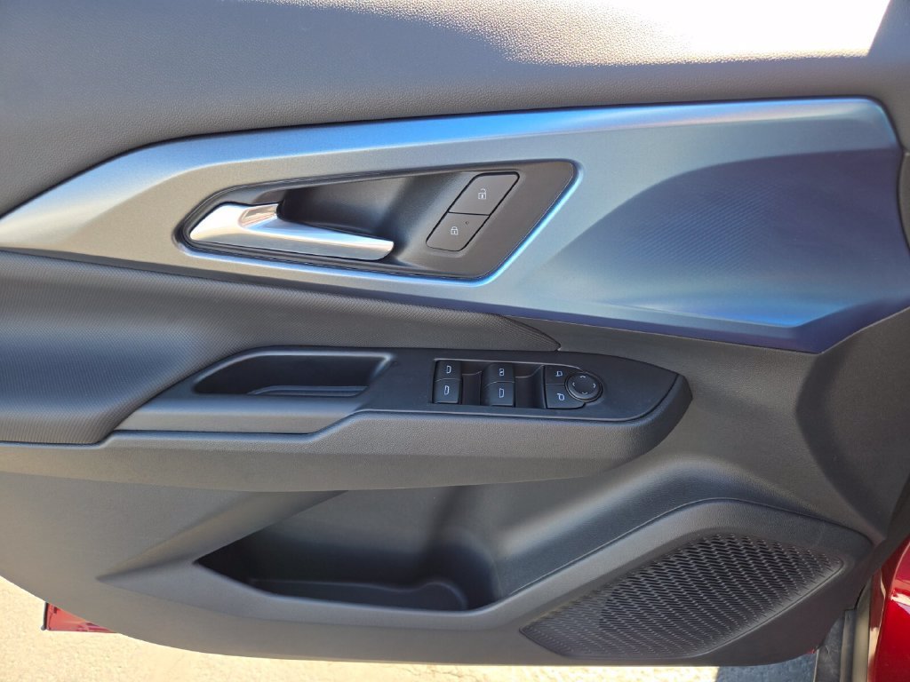 2026 Chevrolet Equinox EV 2LT - Photo 9