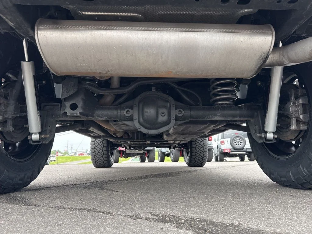 Used 2020 Black Jeep Unlimited Sahara image 16