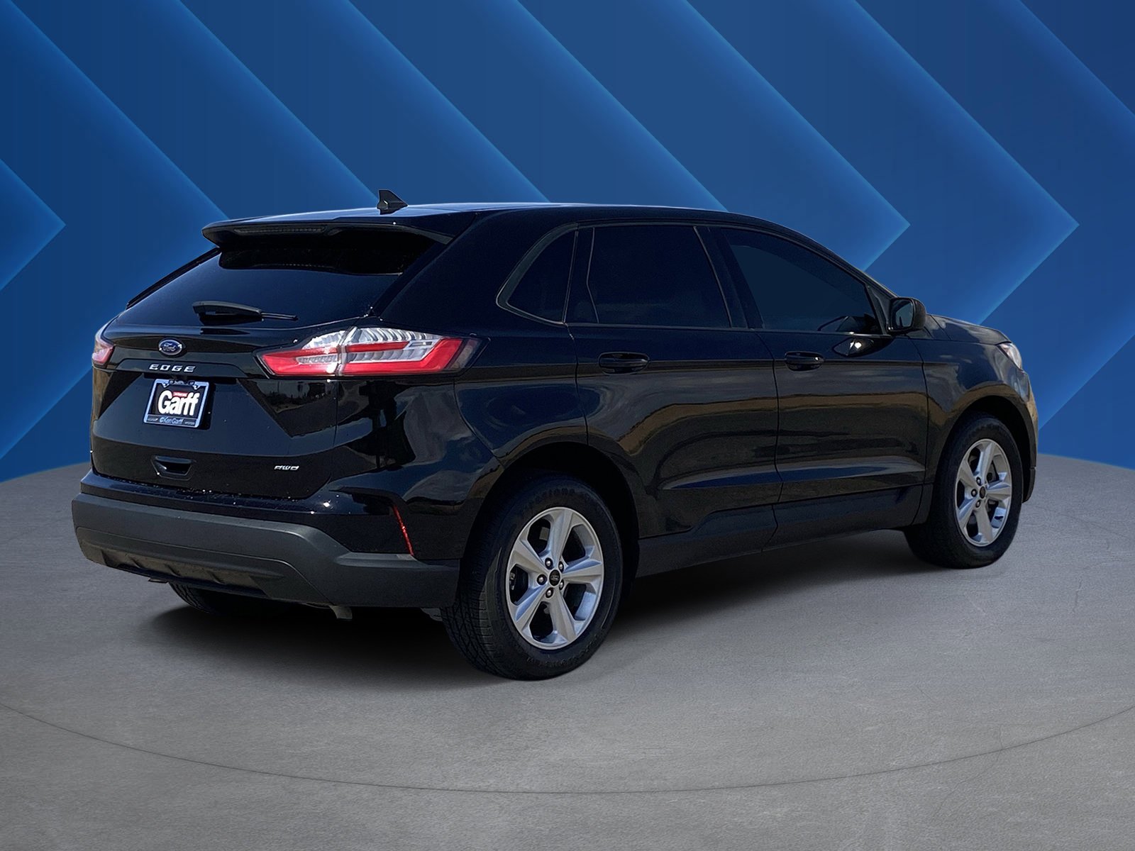 Used 2023 Agate Black Metallic Ford SE image 3