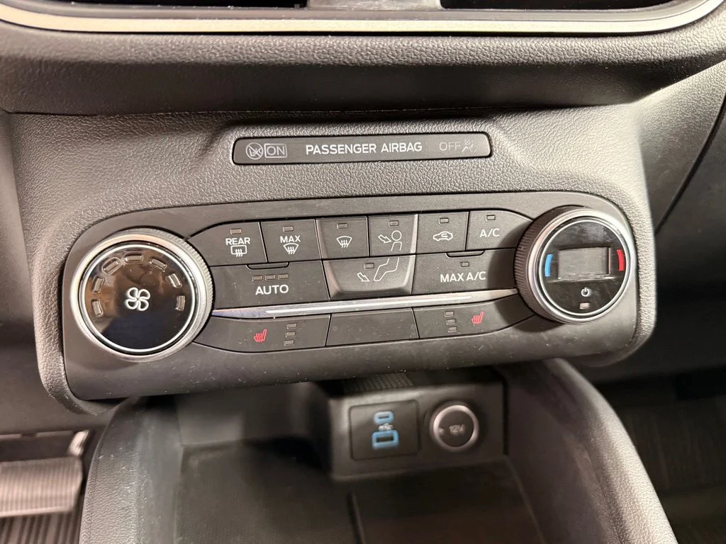 Used 2020 White Ford SE Sport image 26