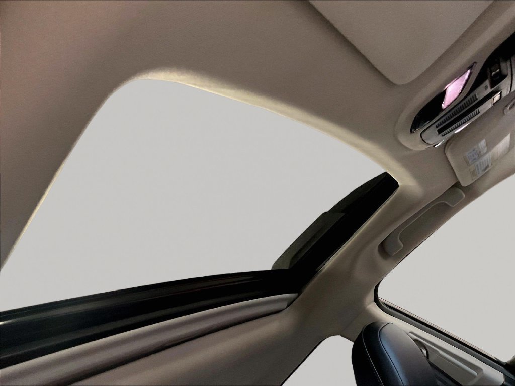Used 2025 Black Subaru Onyx Edition image 22
