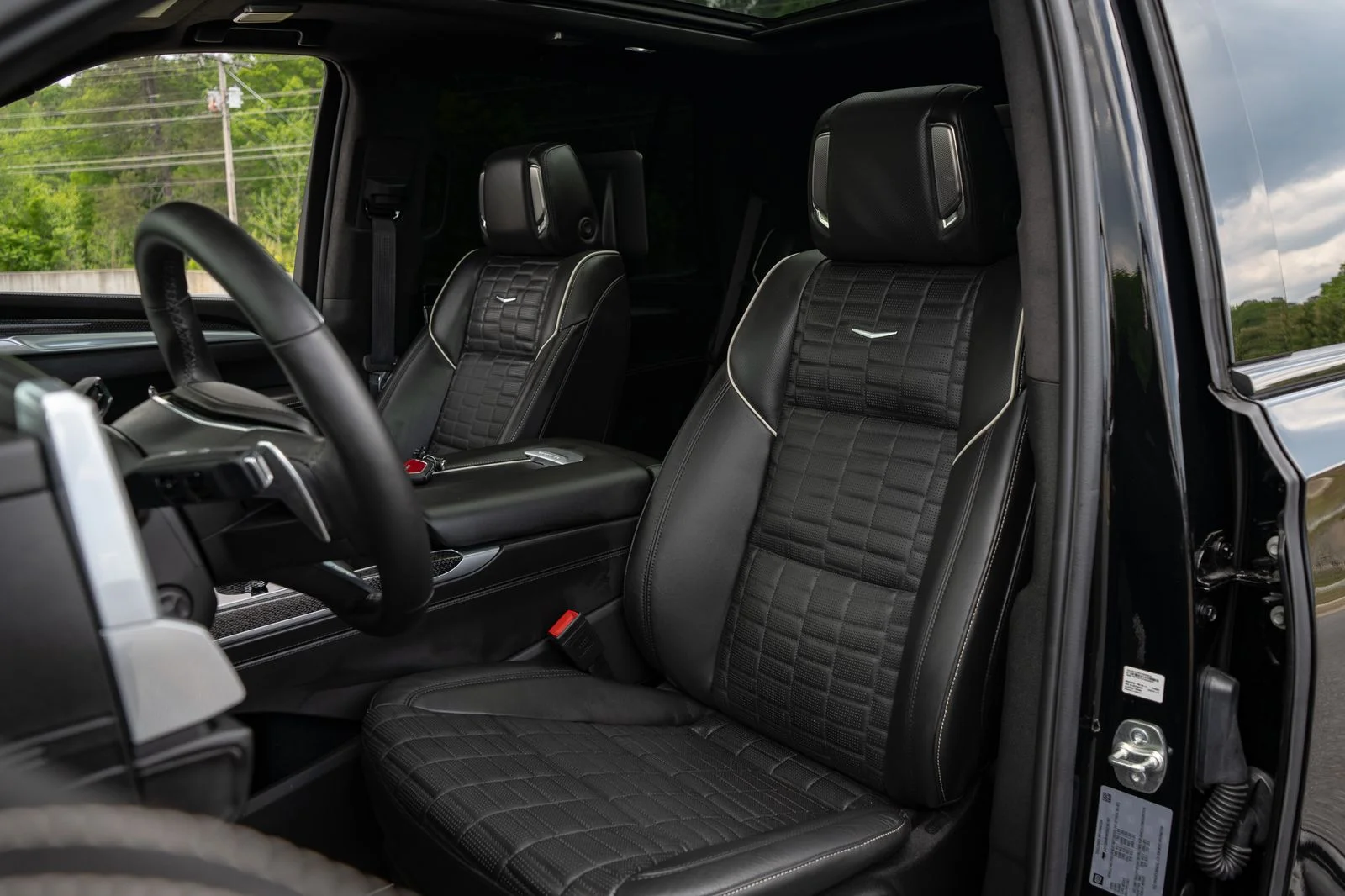 Used 2025 Black Raven Cadillac V-Series image 28