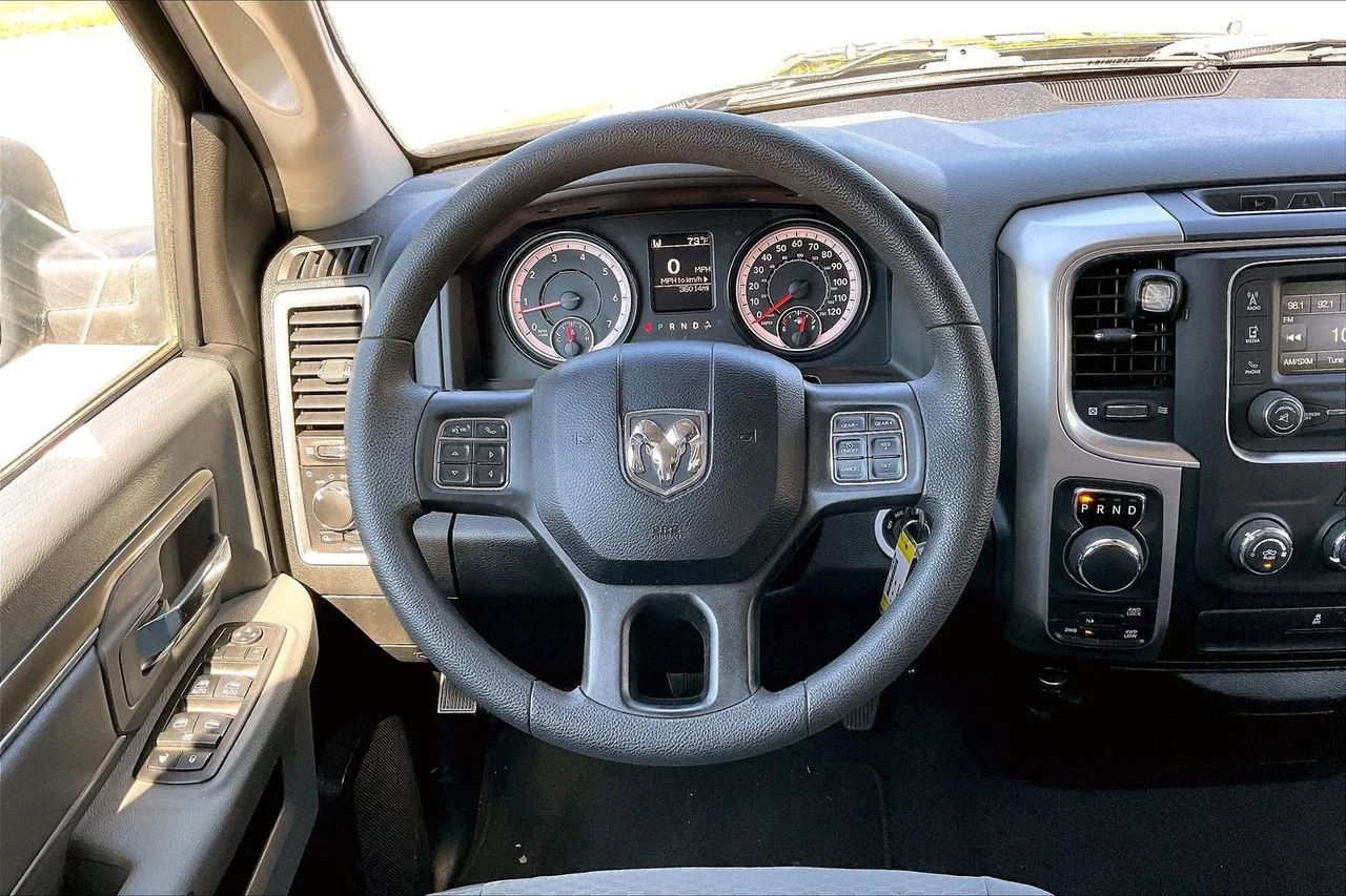 Certified Used 2018 Black Ram SLT image 10