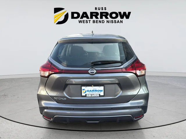 Used 2023 Gray Nissan S image 4
