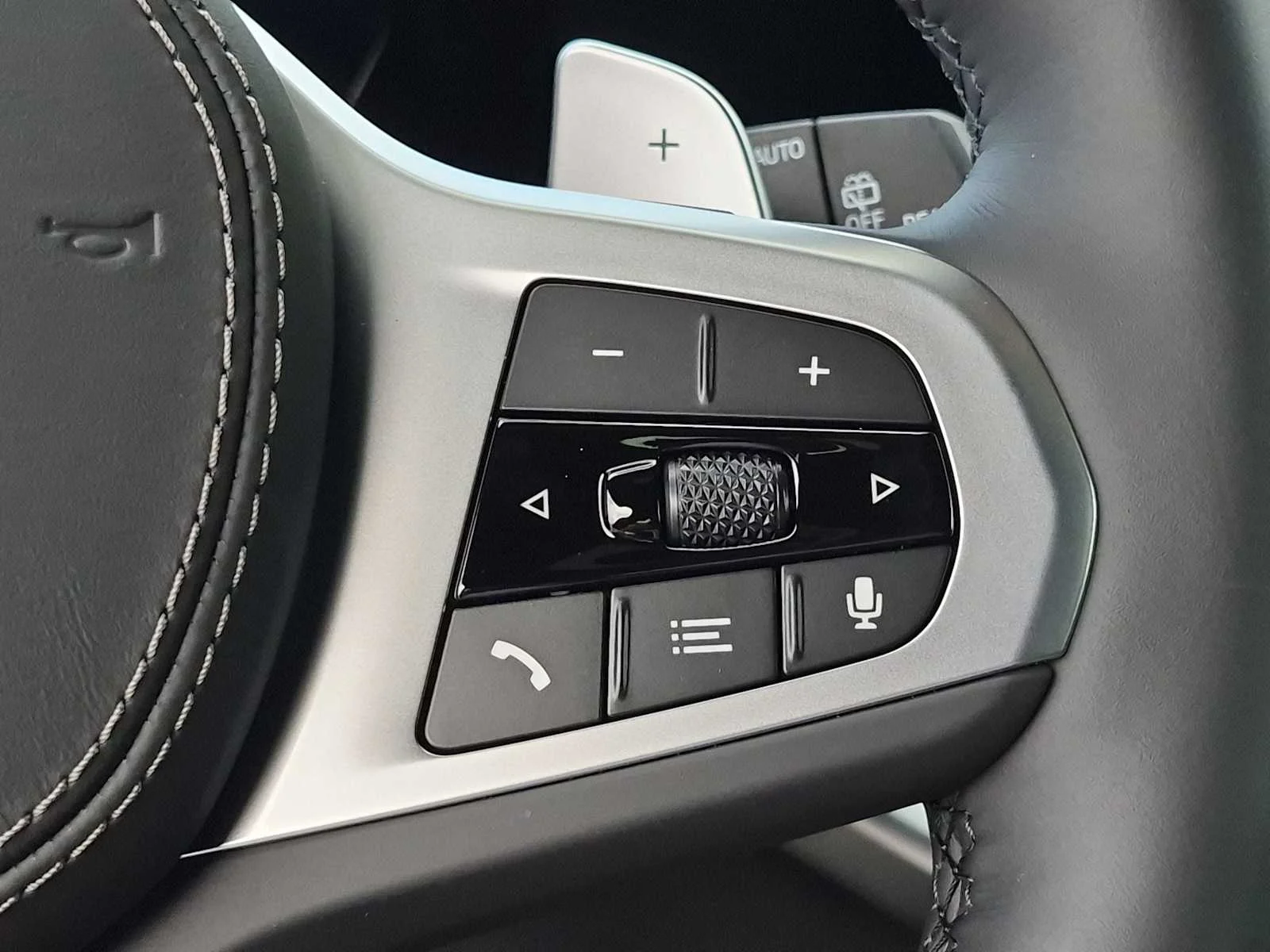 2026 BMW X5 50e - Photo 25