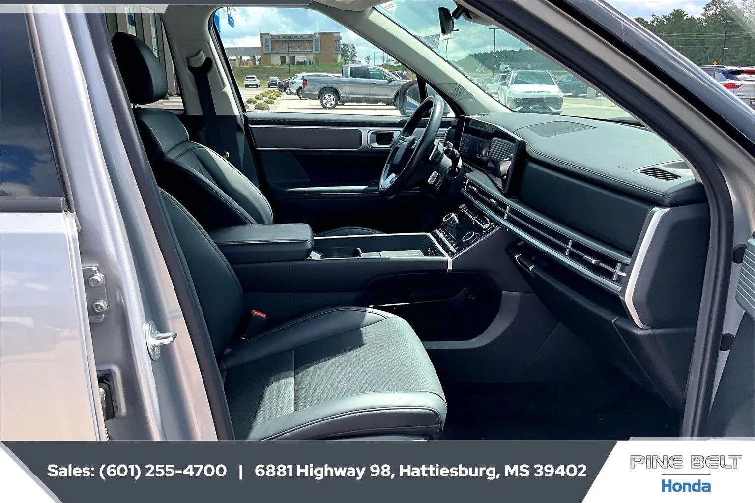 Used 2025 Shimmering Silver Hyundai SEL image 6