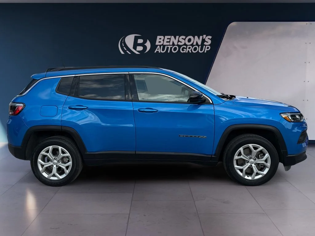 Used 2024 Blue Jeep Latitude image 6