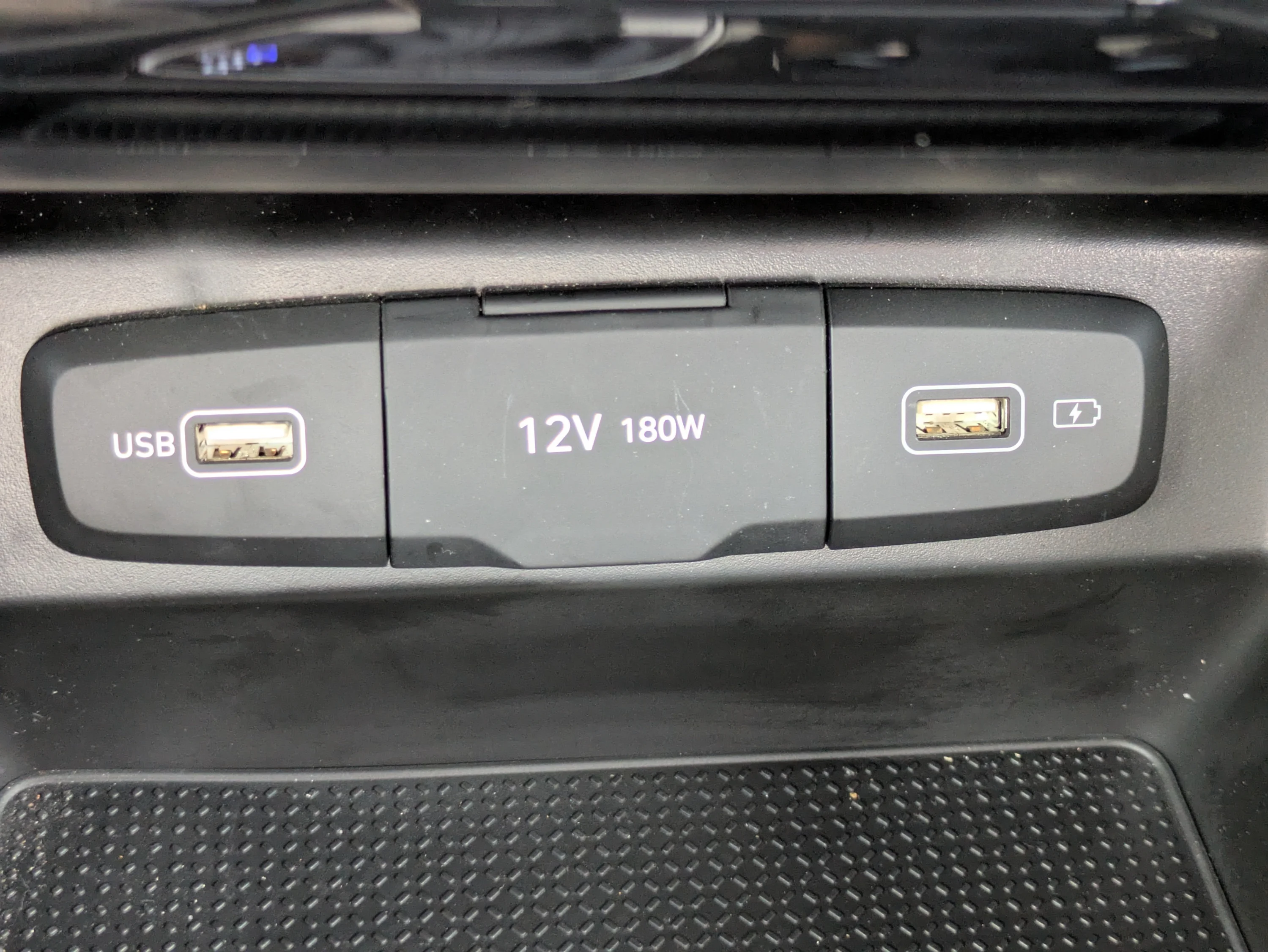 Used 2022 Shimmering Silver Hyundai SEL image 20