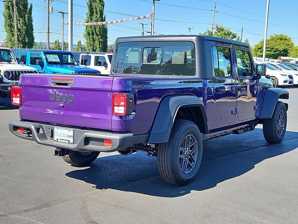 New 2026 Reign Jeep Sport image 6