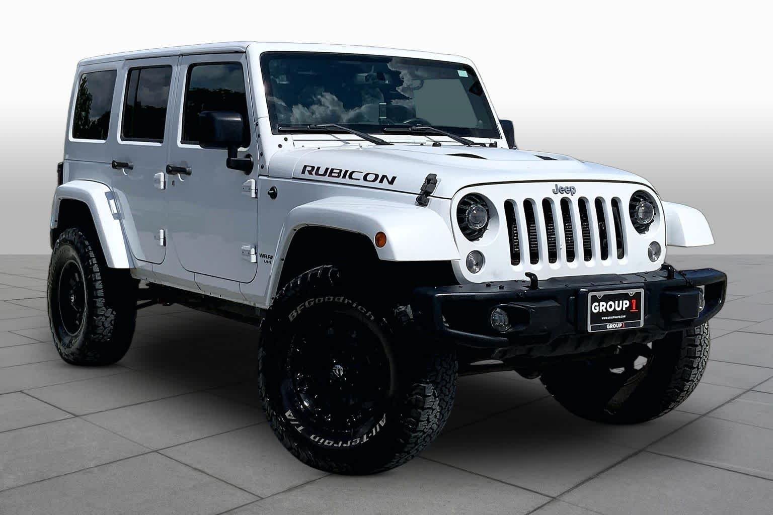 Used 2014 Bright White Clearcoat Jeep Rubicon X image 3