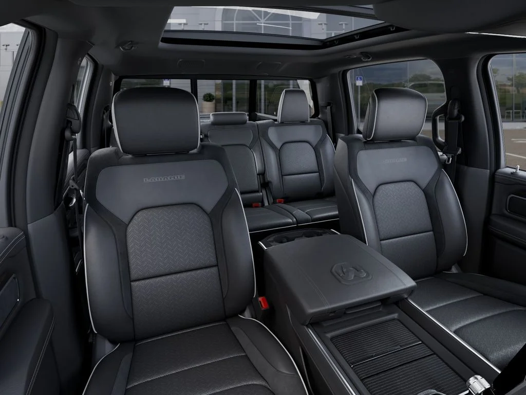 2025 RAM 1500 Laramie - Photo 17