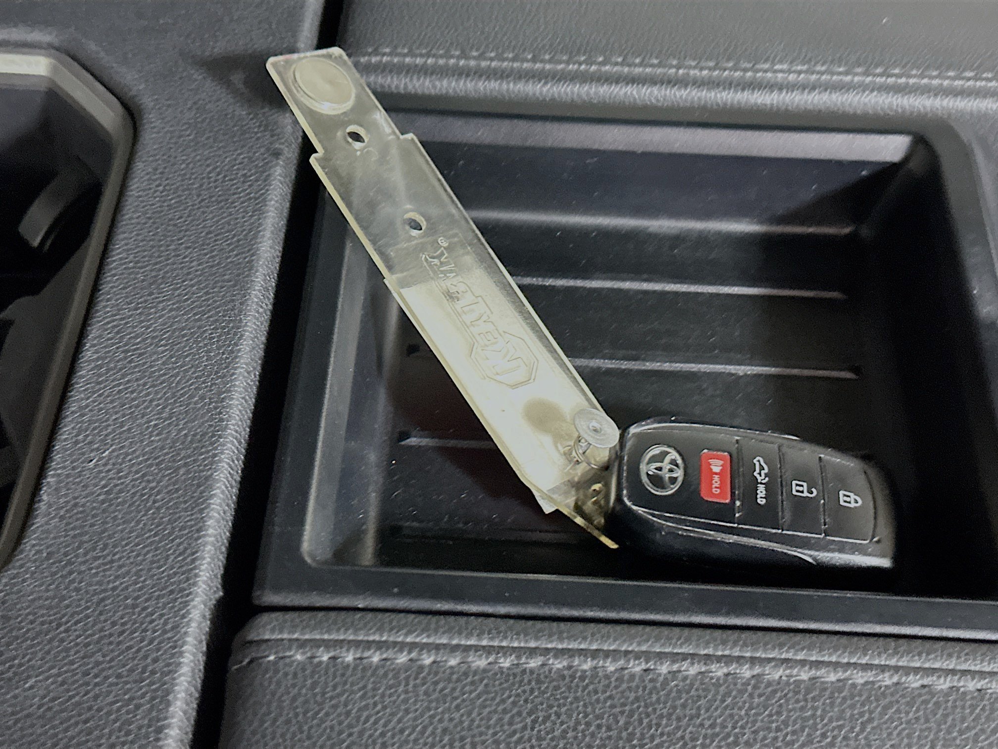 Used 2025 Ice Toyota SR5 image 33