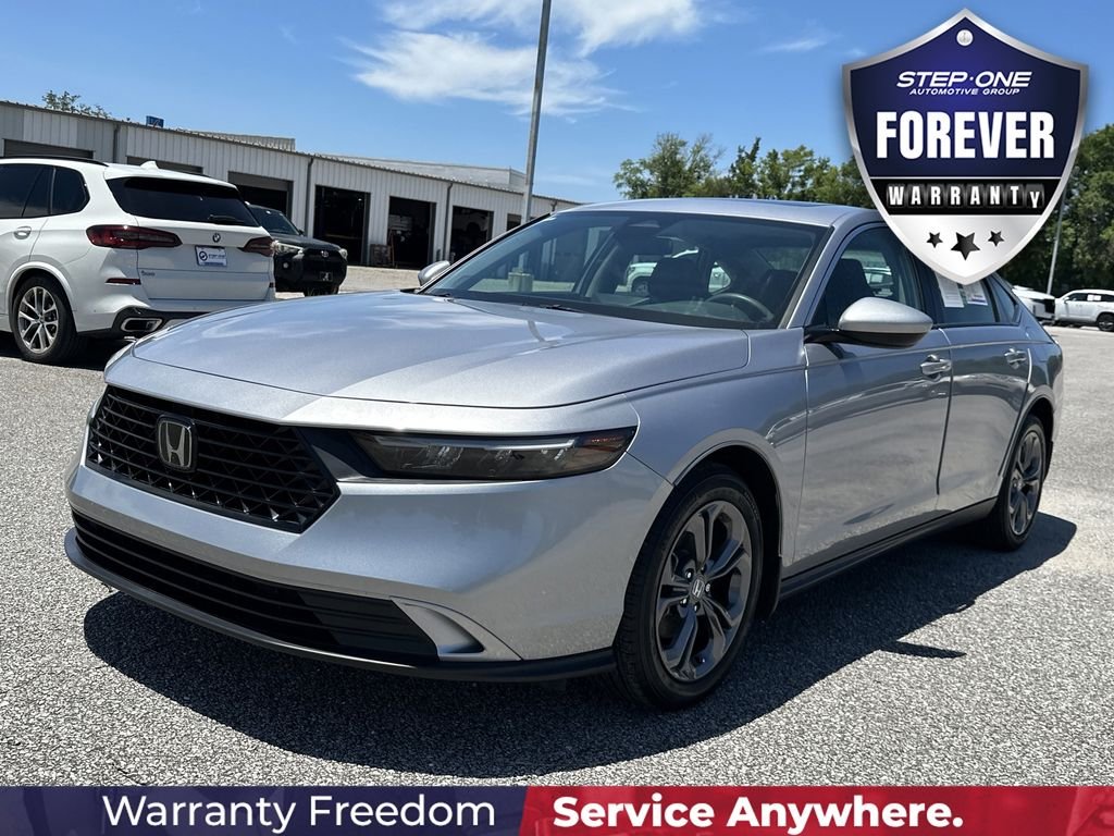Used 2023  Honda EX image 2