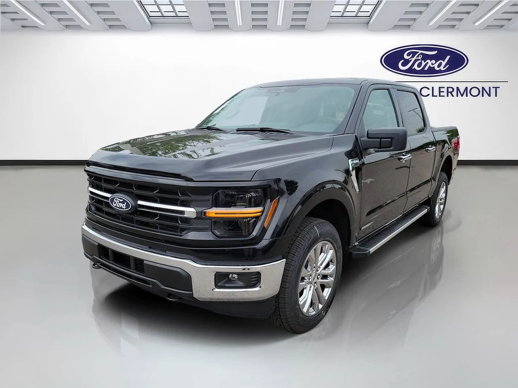 New 2026 Agate Black Metallic Ford XLT image 2