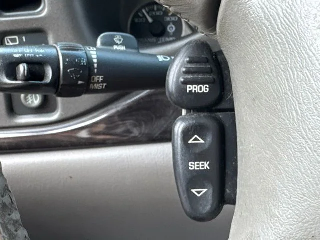 Used 2002 Black GMC Denali image 22