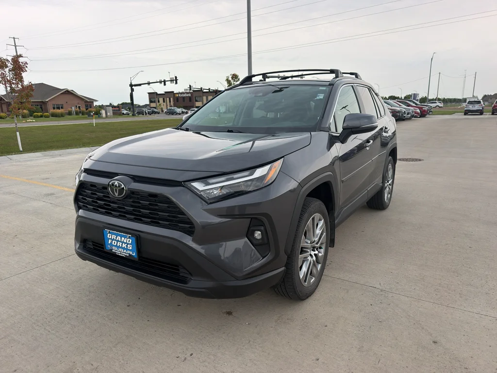 Used 2023 Magnetic Gray Metallic Toyota XLE Premium image 3