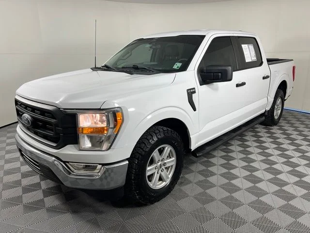 Used 2022 White Ford XL image 3