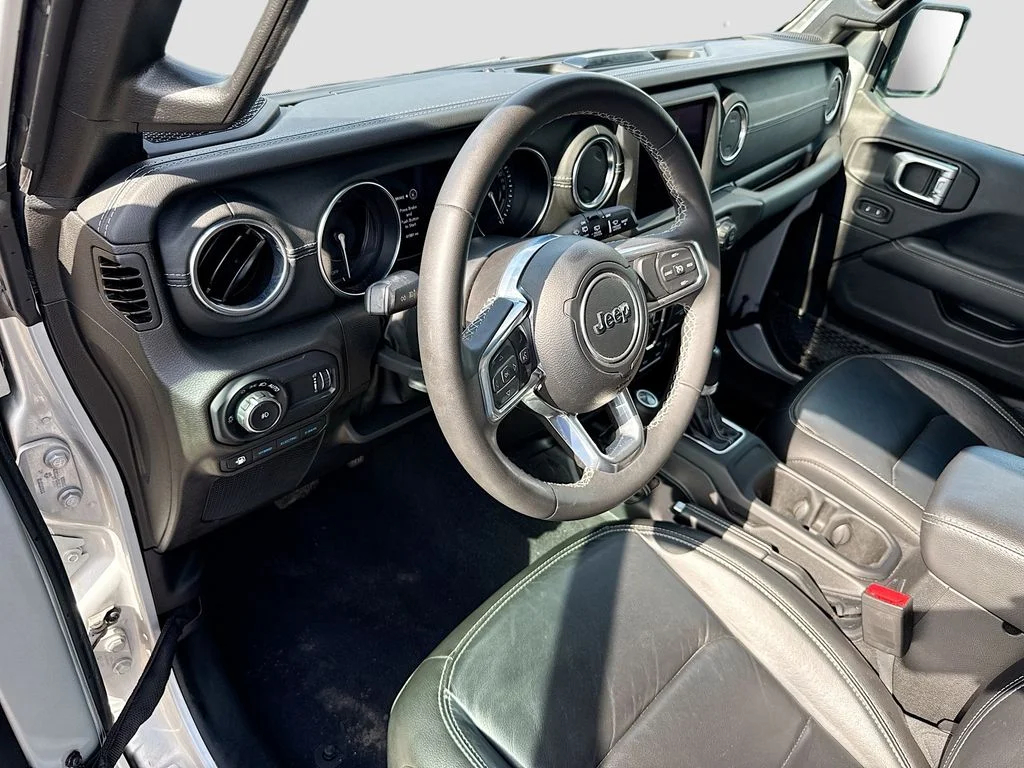 Used 2023 Silver Jeep Sahara 4xe image 10