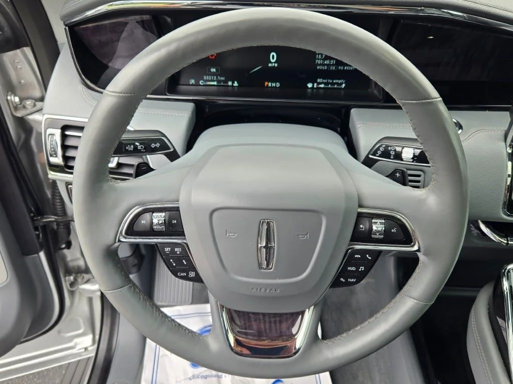 Used 2019 Silver Lincoln Reserve image 39