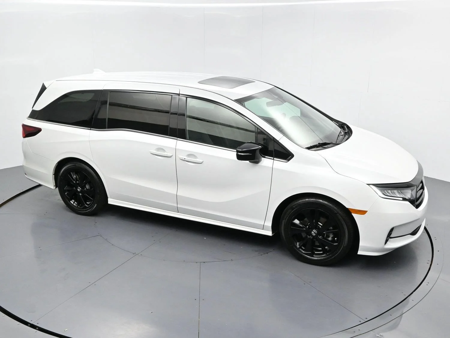 Used 2024 White Honda Sport image 34