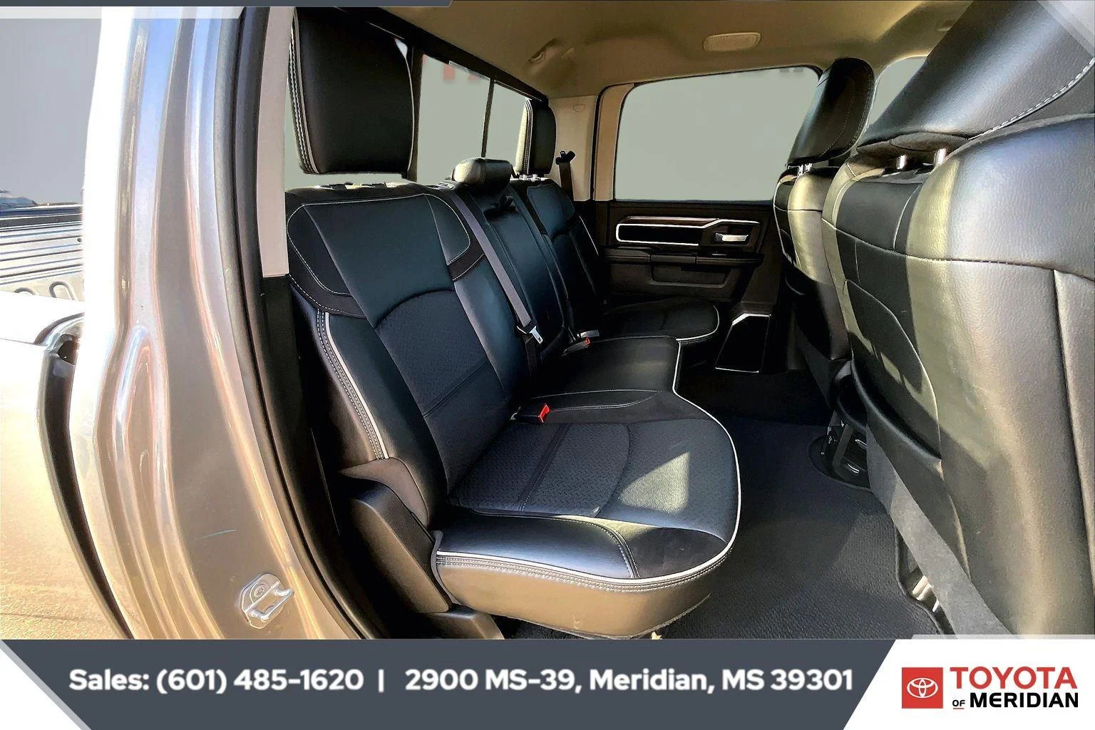 Used 2024 Billet Silver Metallic Clearcoat Ram Laramie image 20