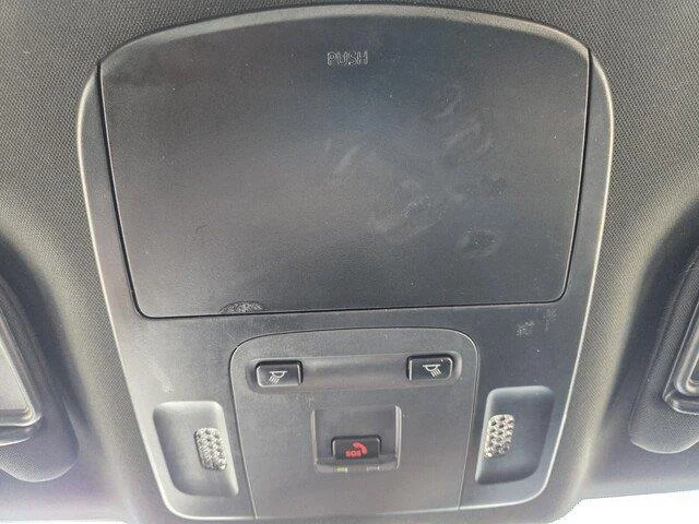 Used 2025 Ocean Gem Toyota SE image 19