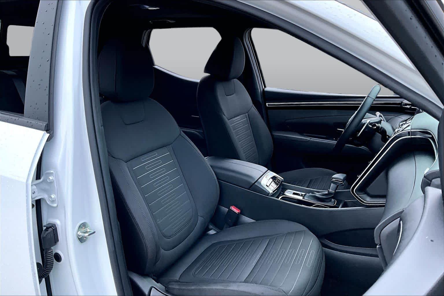 Used 2022 Ice White Hyundai SEL Premium image 9