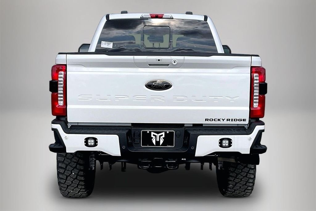 New 2026 Ford Super Duty F-250 Lariat 4D Crew Cab