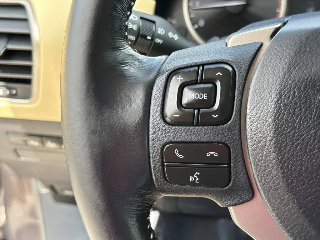 Used 2015 Red Lexus 200t image 43