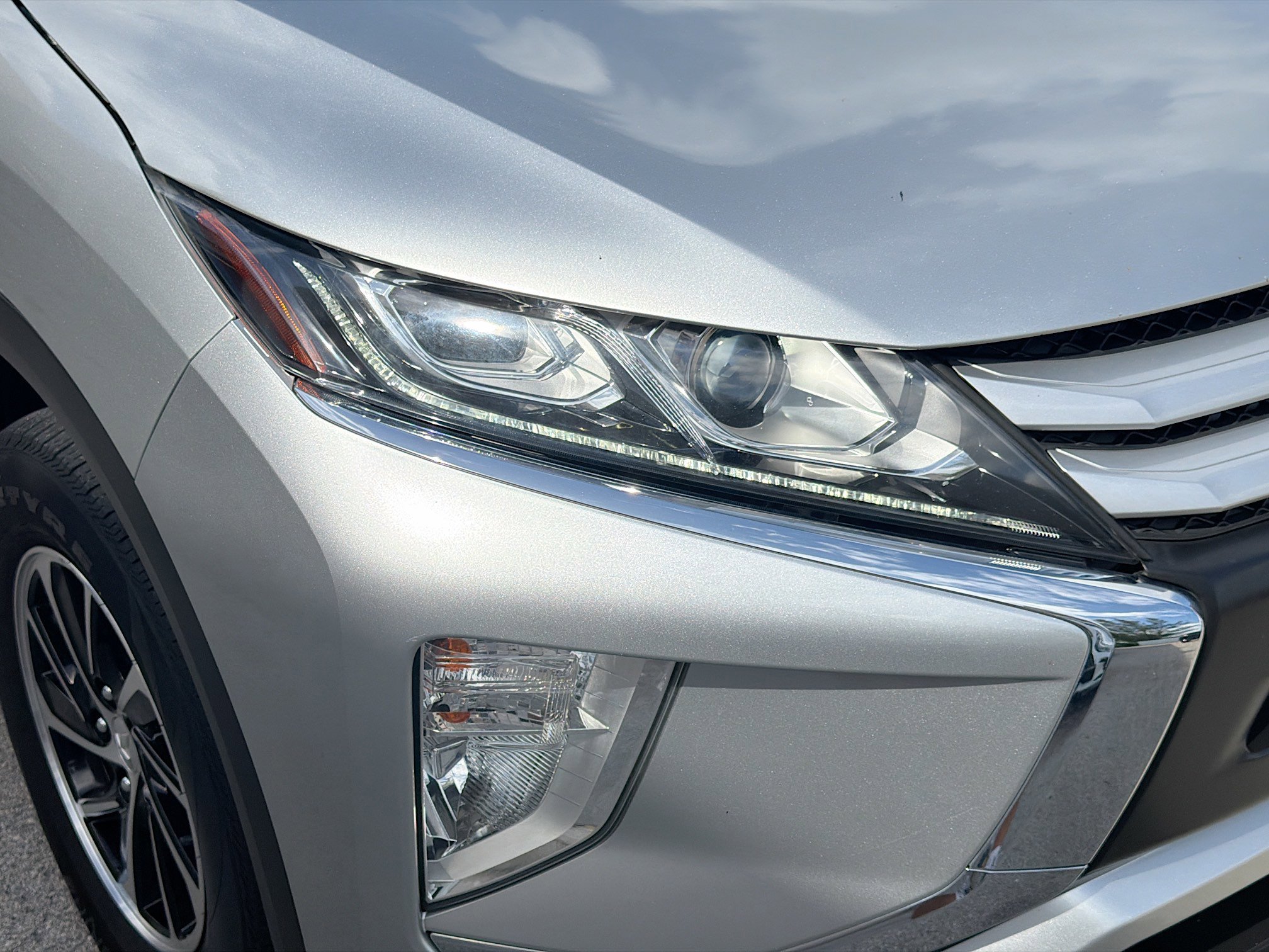 Used 2020 Alloy Silver Metallic Mitsubishi ES image 32