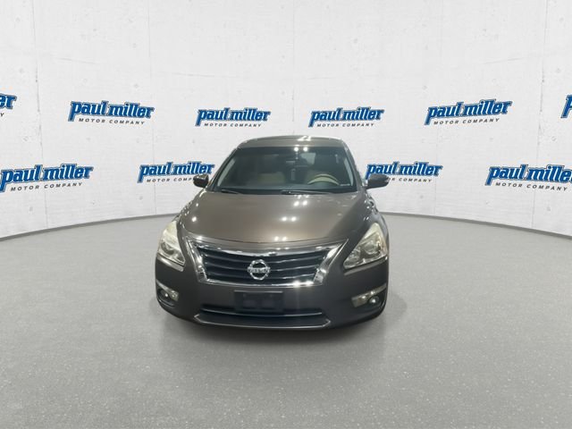 Used 2015 Brown Nissan 2.5 SV image 9
