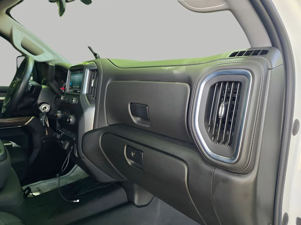 Used 2022 Summit White Chevrolet LT image 10