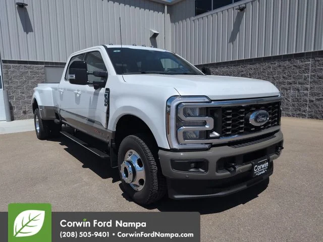 New 2026 Star White Metallic Tri-Coat Ford F-350® King Ranch® image 1