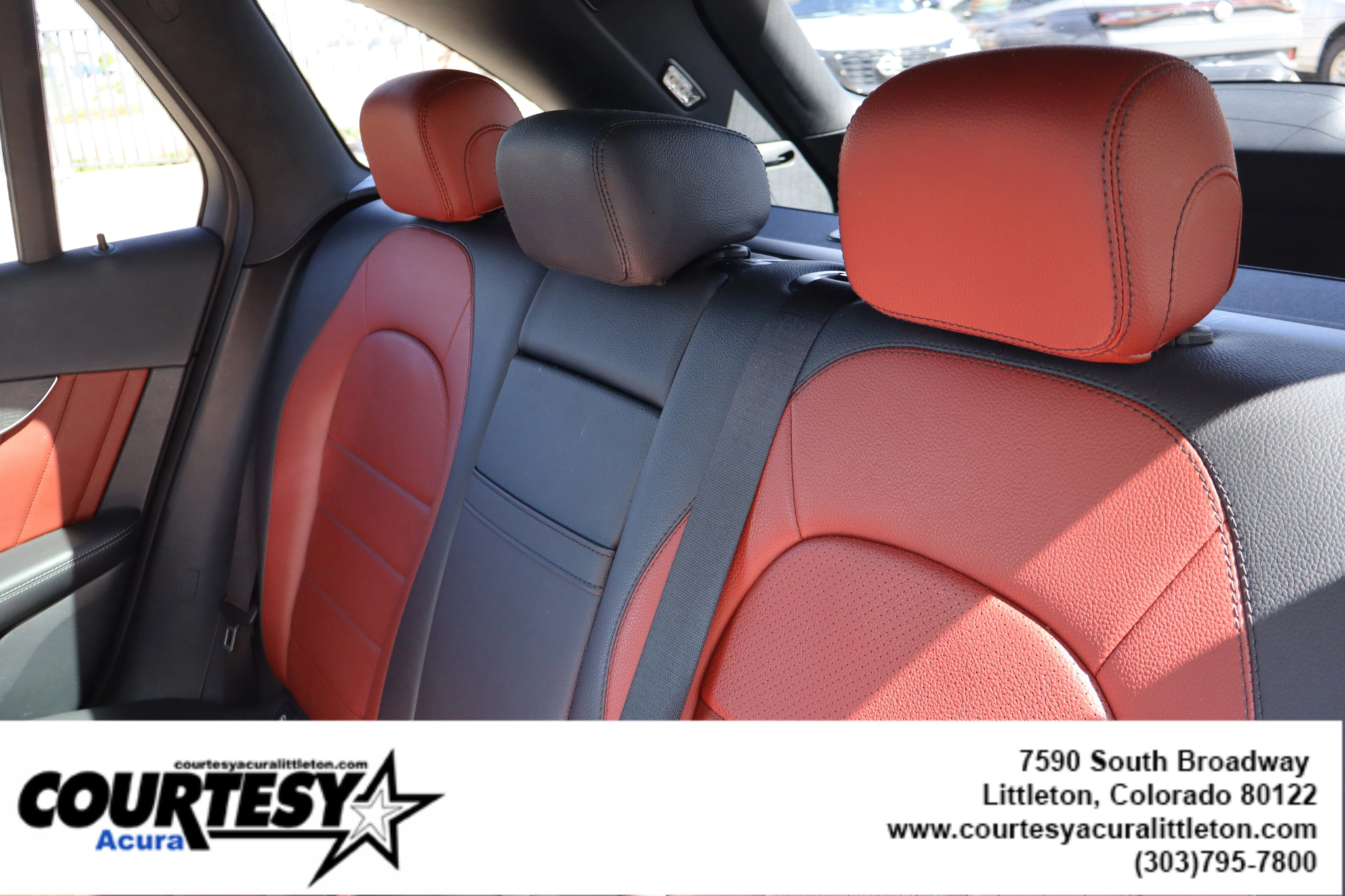 Used 2021 Black Mercedes-Benz GLC 300 image 25