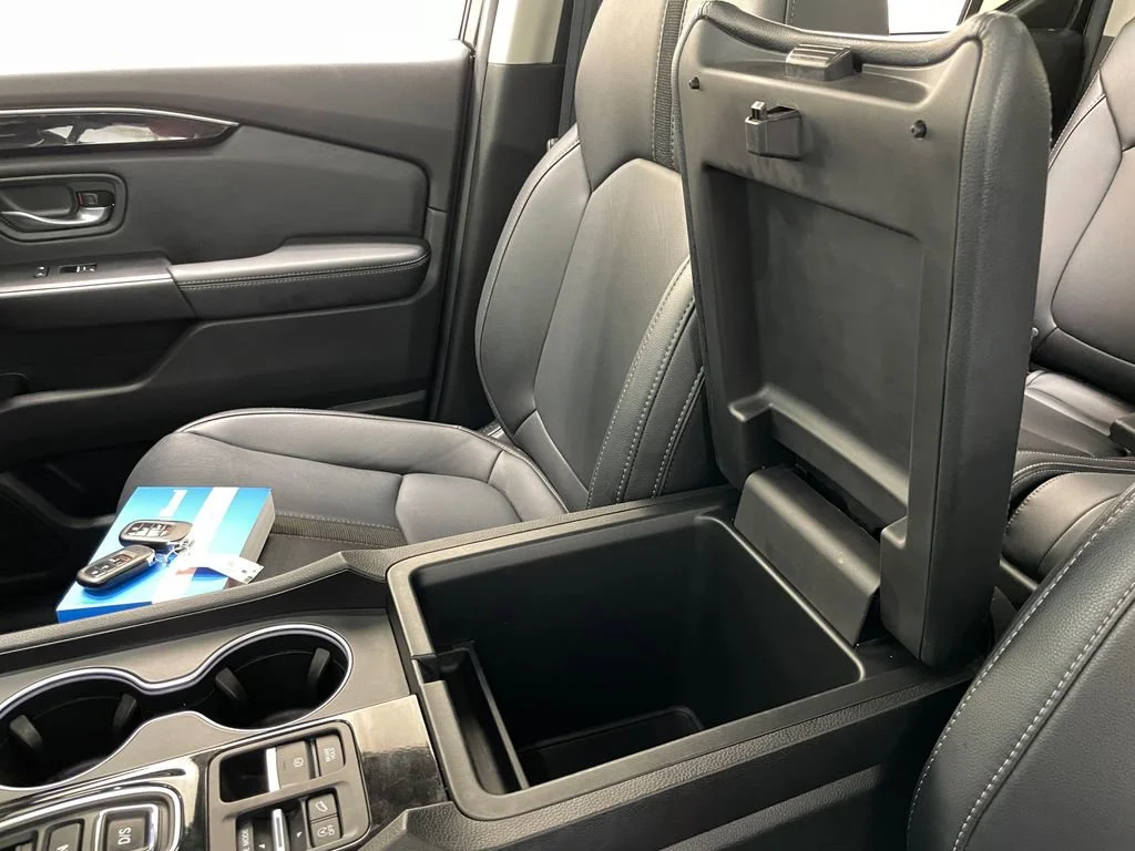 Used 2024 Black Honda Touring image 35