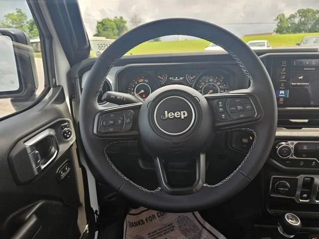 Used 2025 White Jeep Sport S image 14