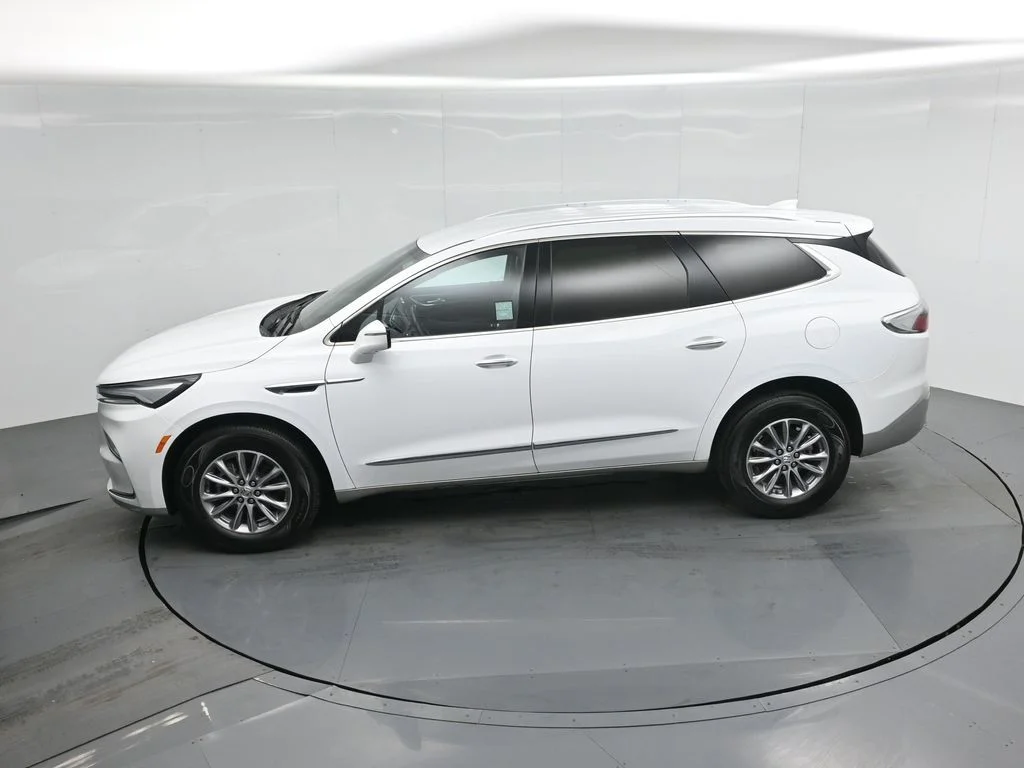 Used 2024 White Buick Premium Group image 47