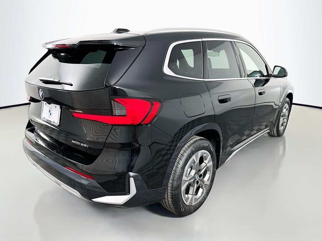 Used 2026 Jet Black BMW xDrive28i image 5