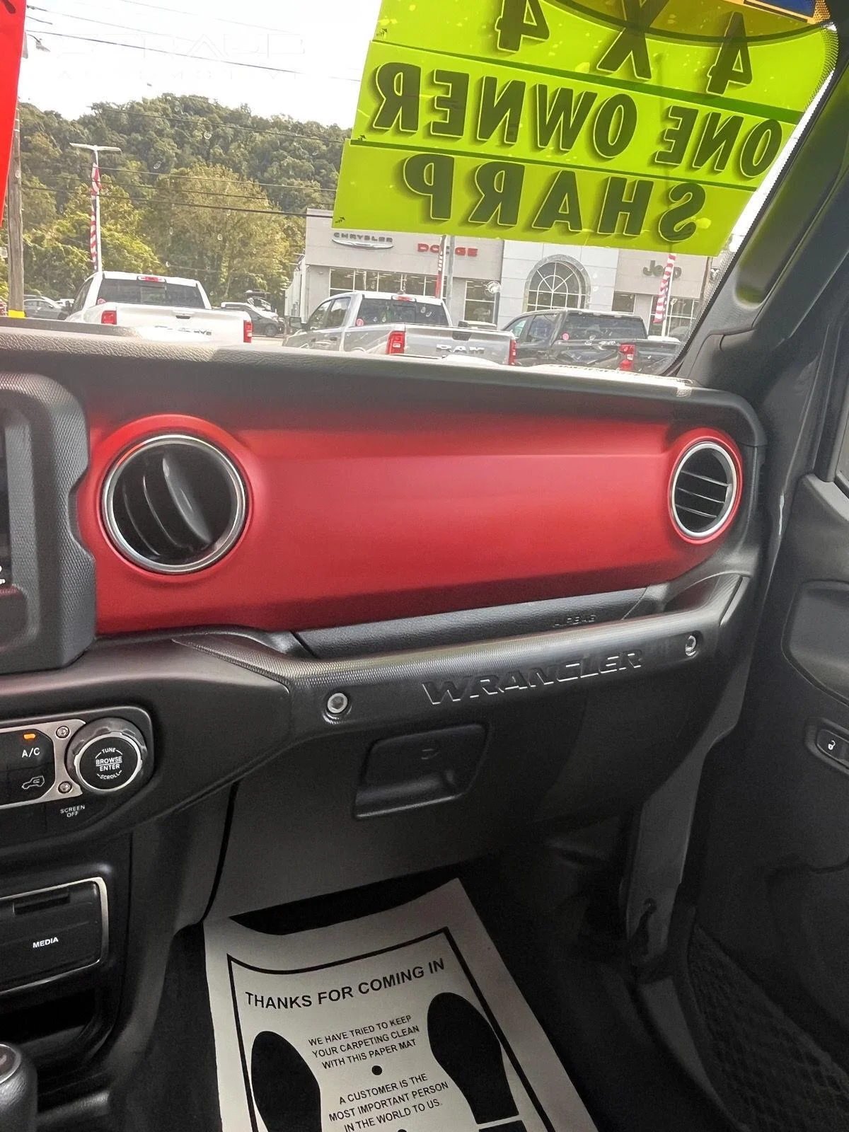 Used 2021 Sting-Gray Clearcoat Jeep Unlimited Rubicon image 25