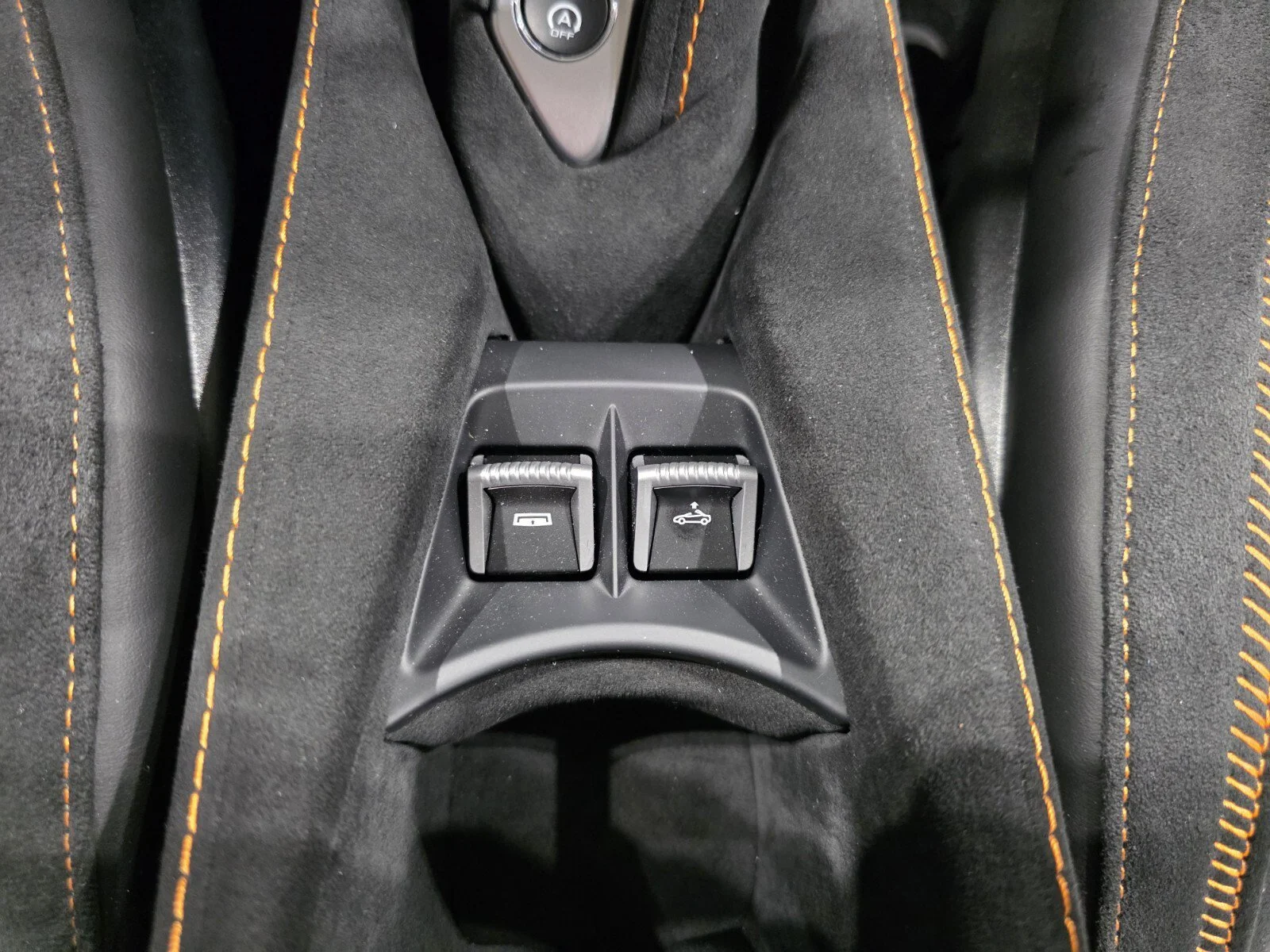 New 2025 MSO Borealis Black McLaren Spider image 15