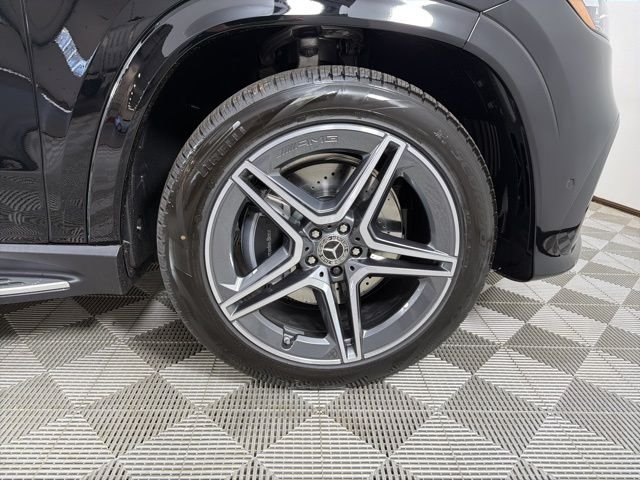 New 2026 Black Mercedes-Benz GLS 450 image 9