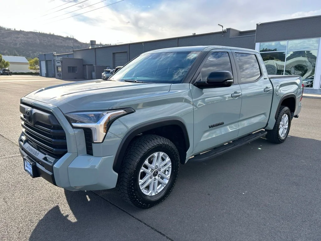Used 2025 Lunar Toyota SR5 image 12