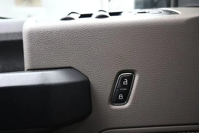 Used 2019 Gray Ford XL image 15