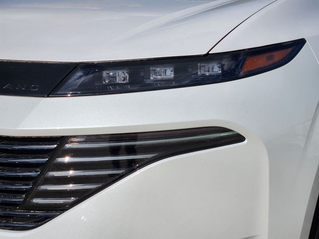 New 2026 Everest White Pearl TriCoat Nissan SL image 8