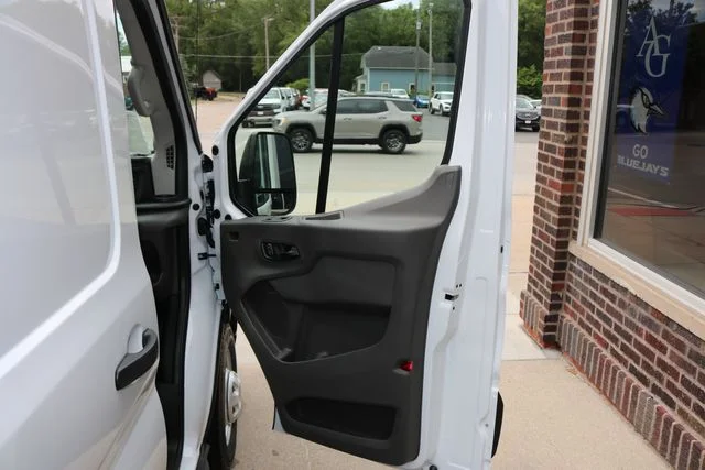 New 2026 Oxford White Ford Cargo Van image 40