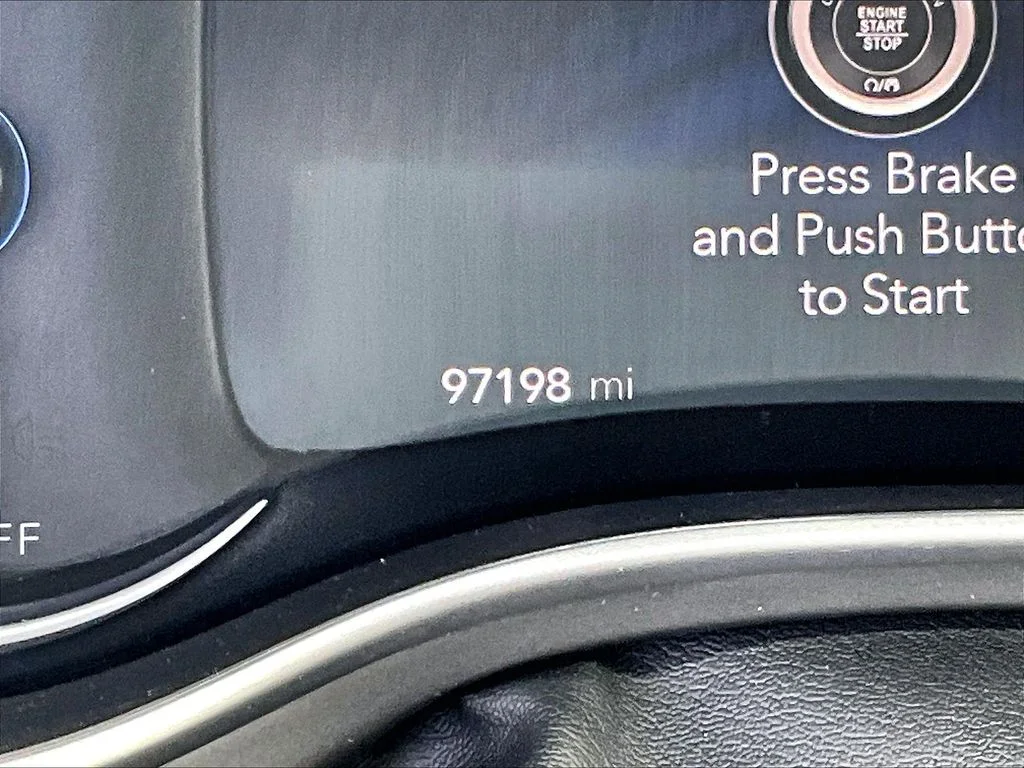 Used 2022 White Chrysler Touring L image 19
